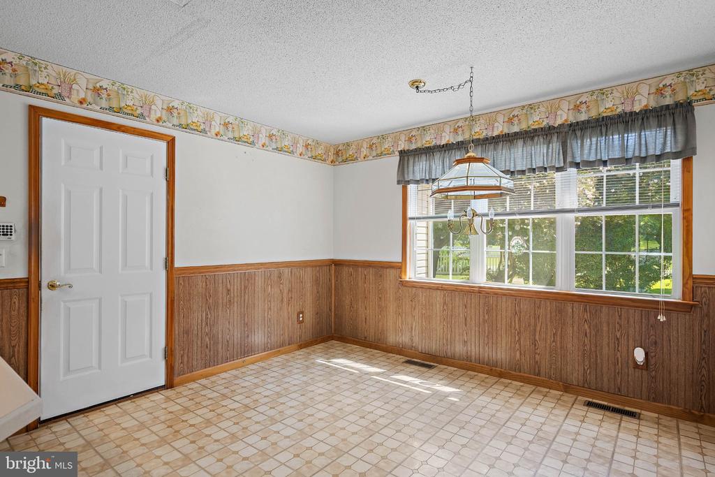 3 NICHOLE DRIVE