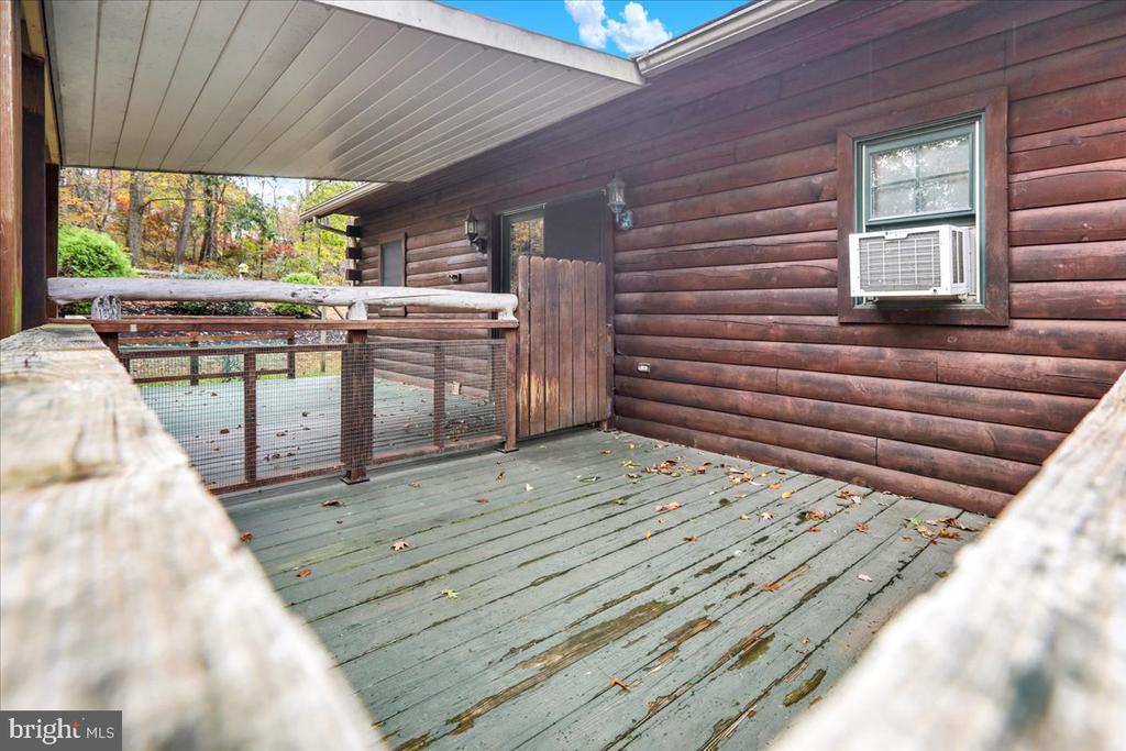 187 OAK LANE