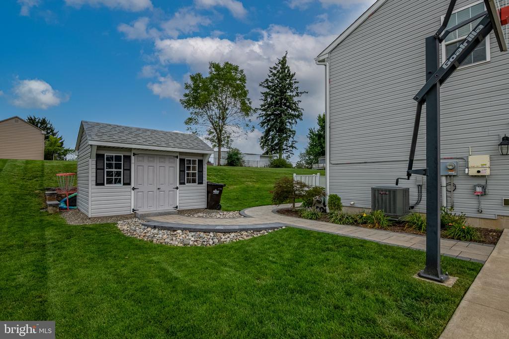 92 NANTUCKET DRIVE