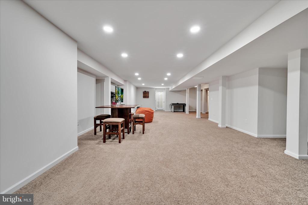 43 SADDLE LANE