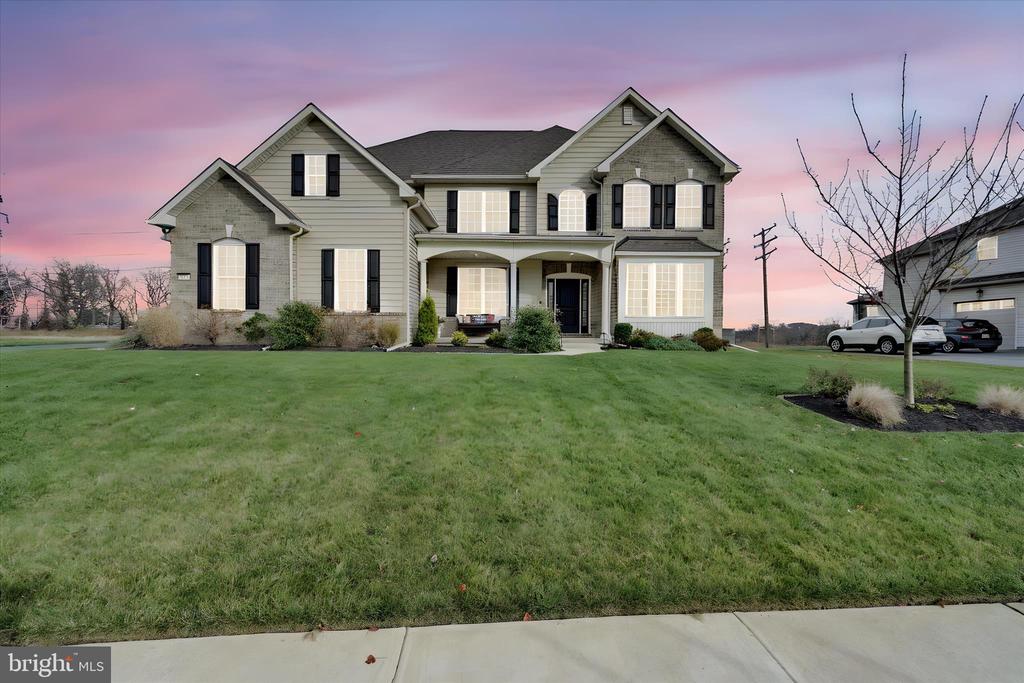 43 SADDLE LANE