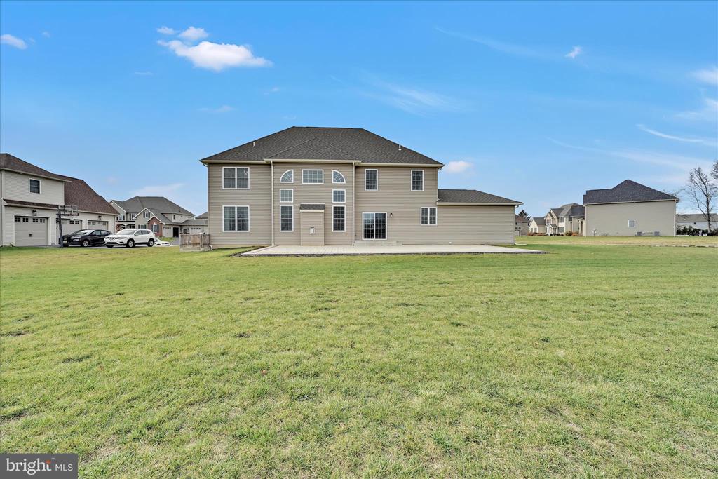 43 SADDLE LANE