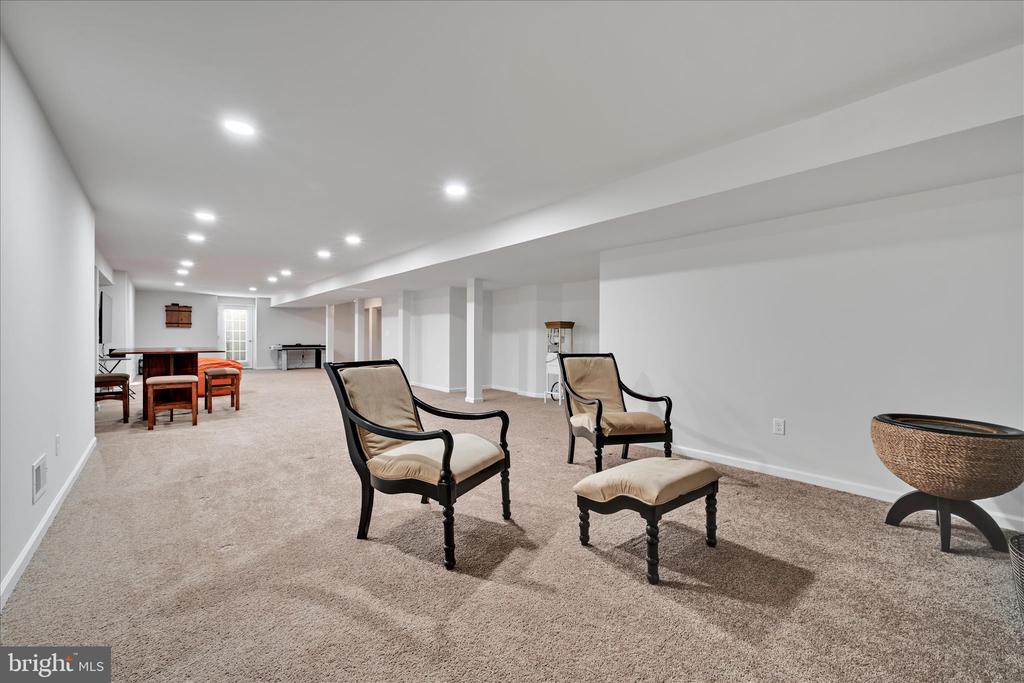 43 SADDLE LANE