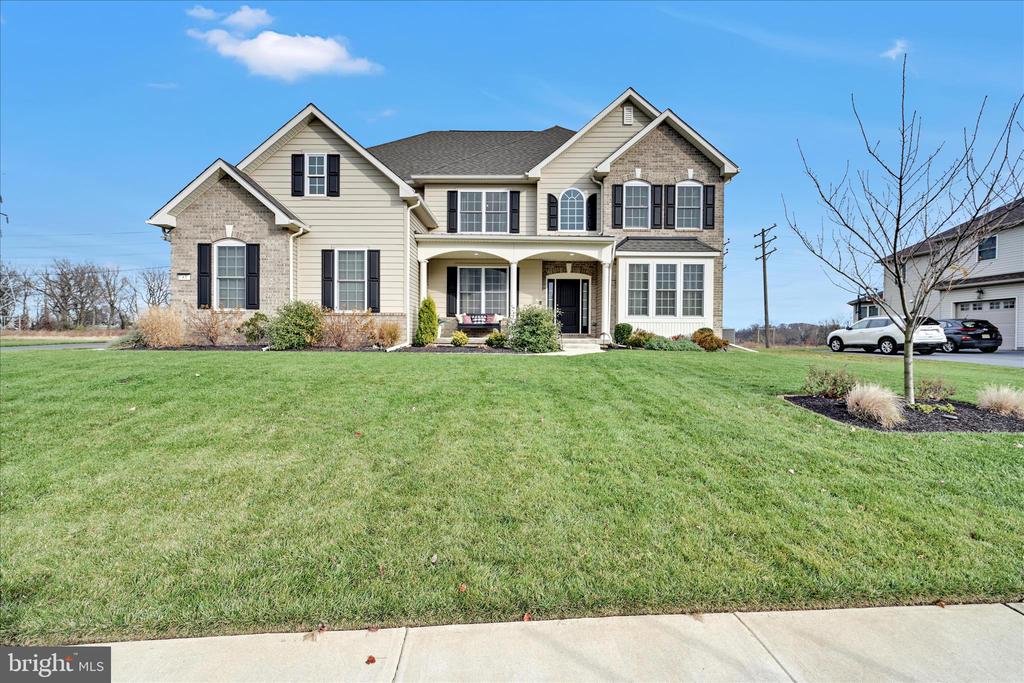 43 SADDLE LANE