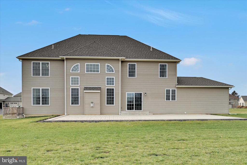 43 SADDLE LANE