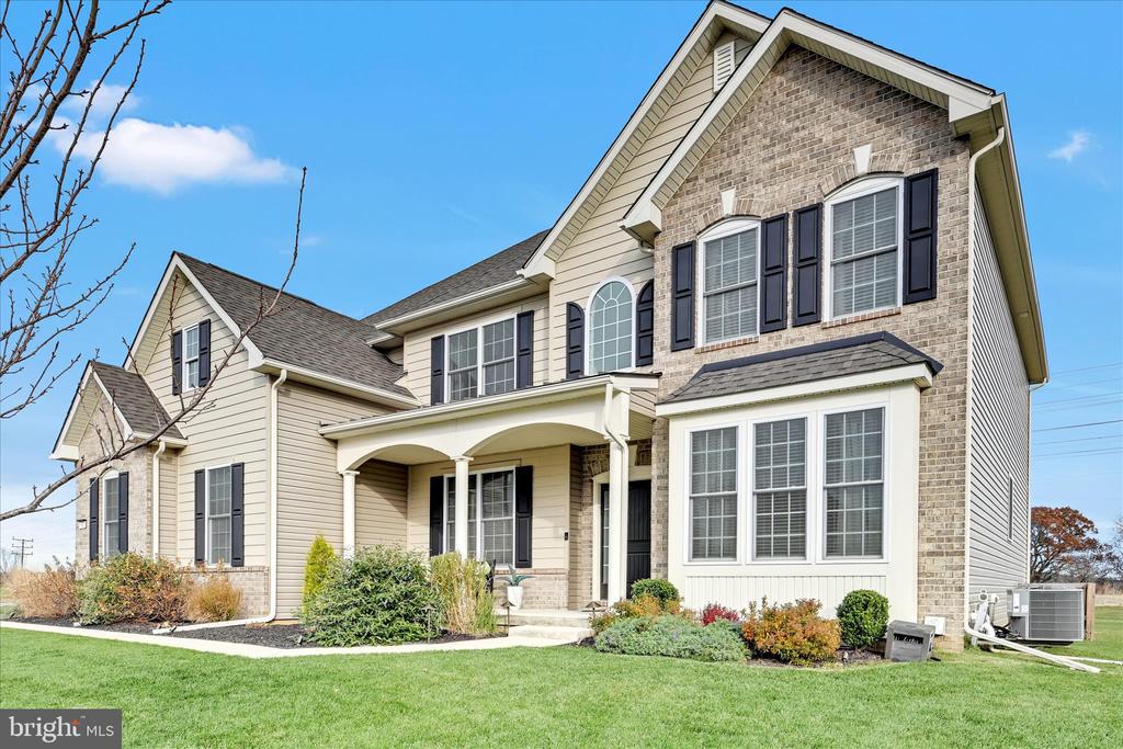 43 SADDLE LANE