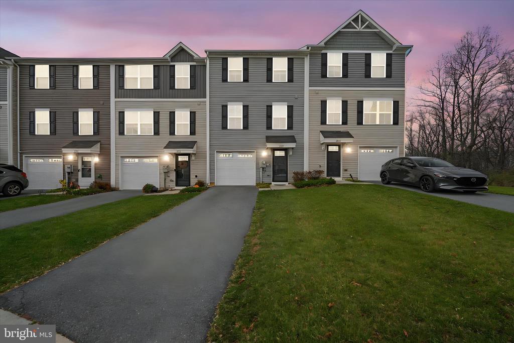 2072 ALEX ROAD