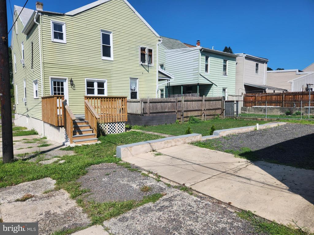 732 WATER STREET