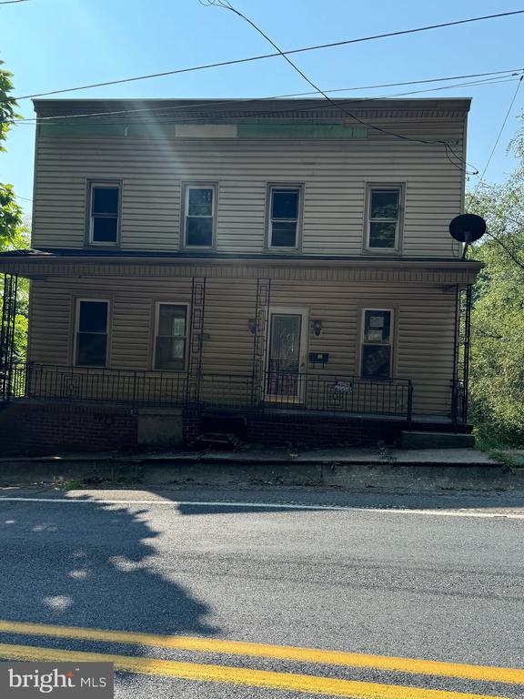 521 S 3RD STREET