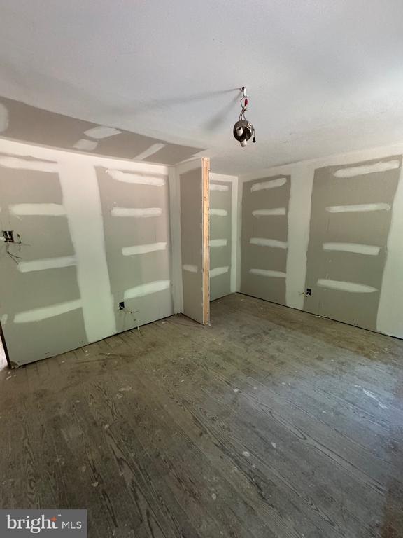 521 S 3RD STREET