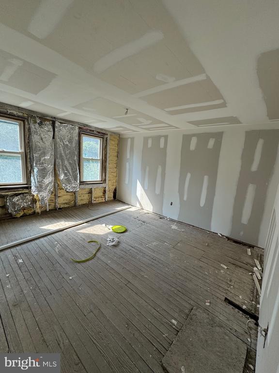 521 S 3RD STREET