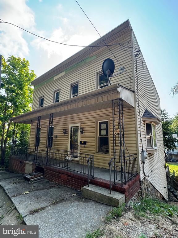 521 S 3RD STREET