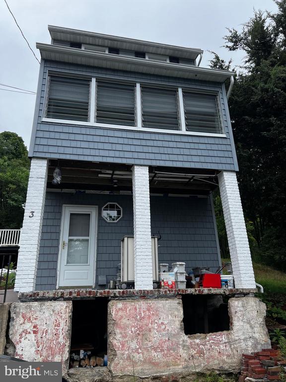 3 DODD STREET