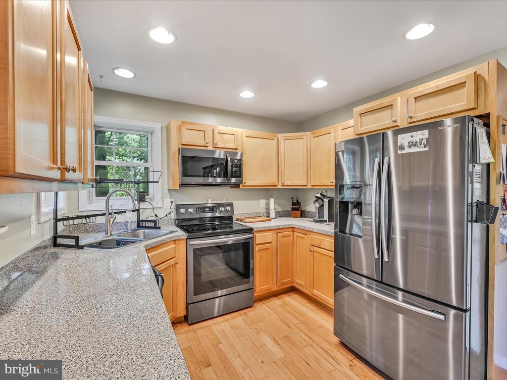 324 COMANCHE DRIVE