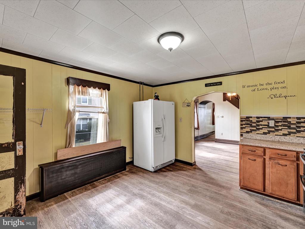 15 WILLOW LANE