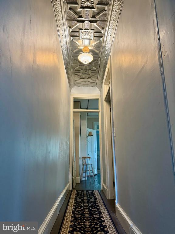 400 W ARCH STREET
