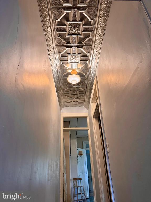 400 W ARCH STREET
