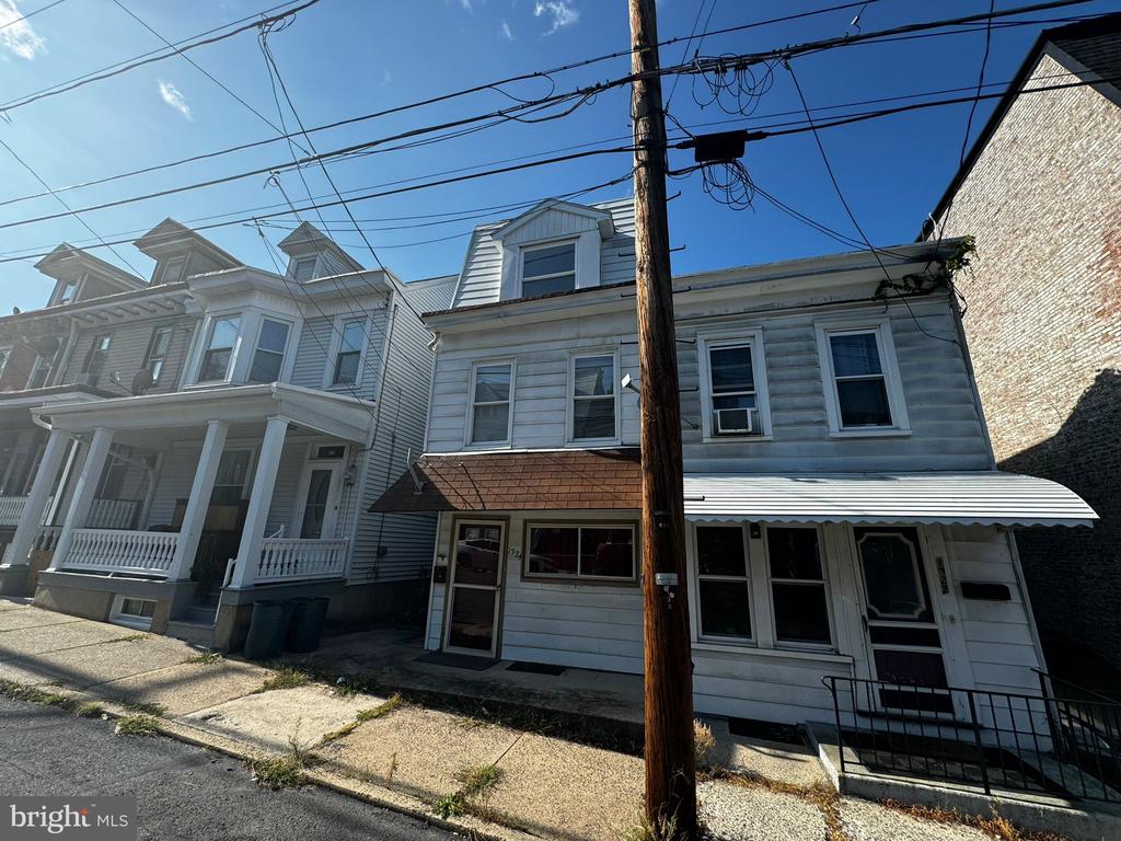 1324 W NORWEGIAN STREET
