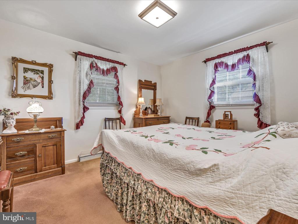 16 CRESTVIEW DRIVE