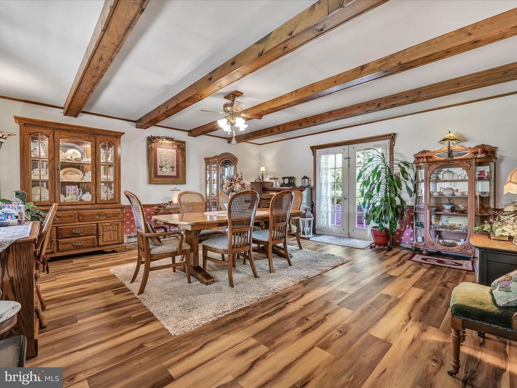 16 CRESTVIEW DRIVE