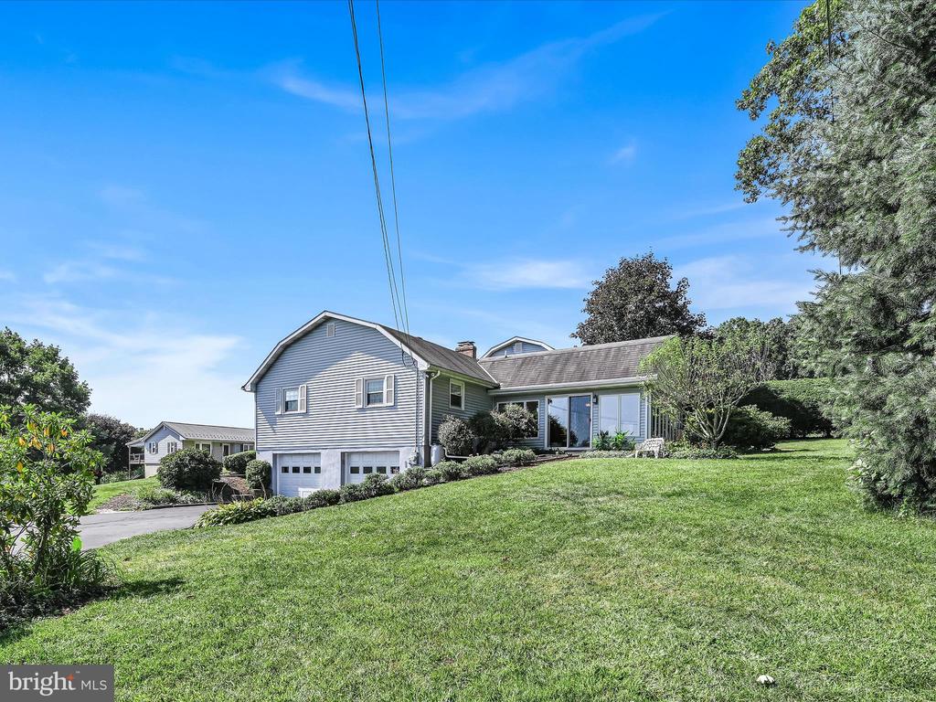 16 CRESTVIEW DRIVE