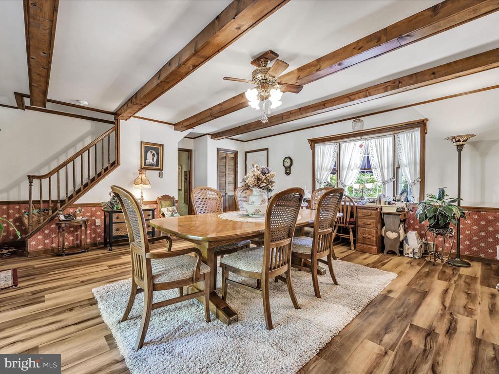 16 CRESTVIEW DRIVE