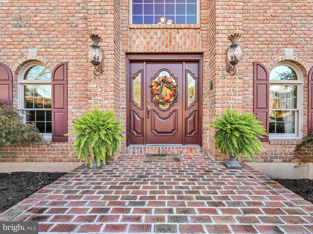 104 COUNTRY VIEW LANE