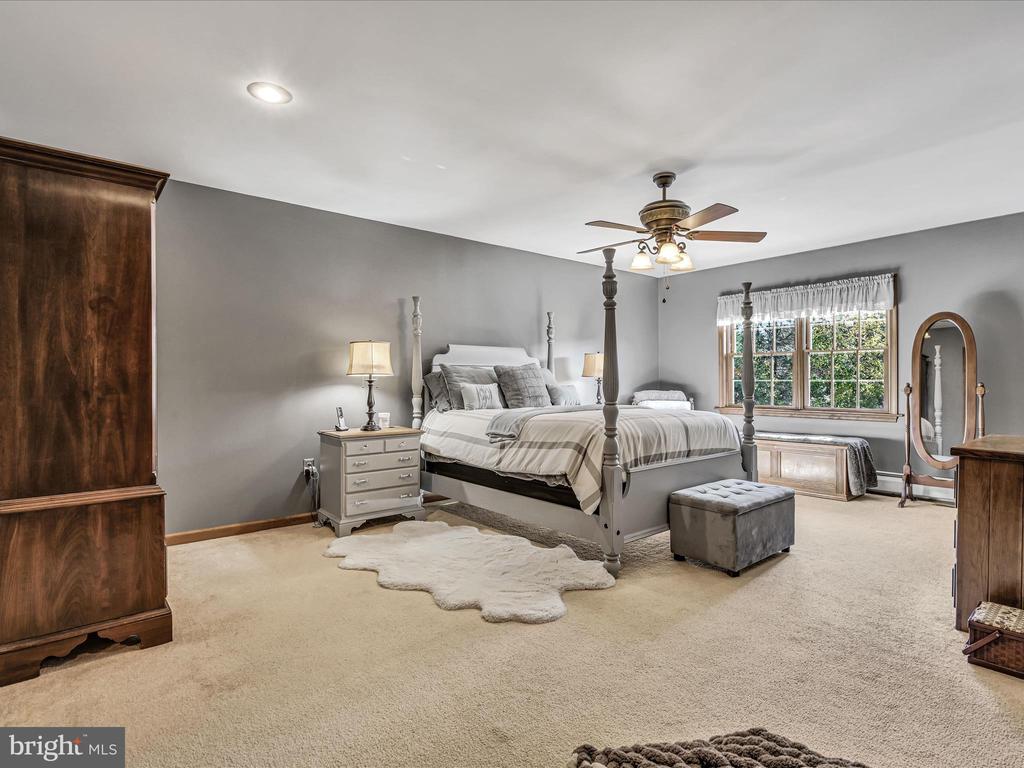 104 COUNTRY VIEW LANE