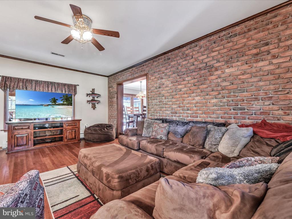 104 COUNTRY VIEW LANE