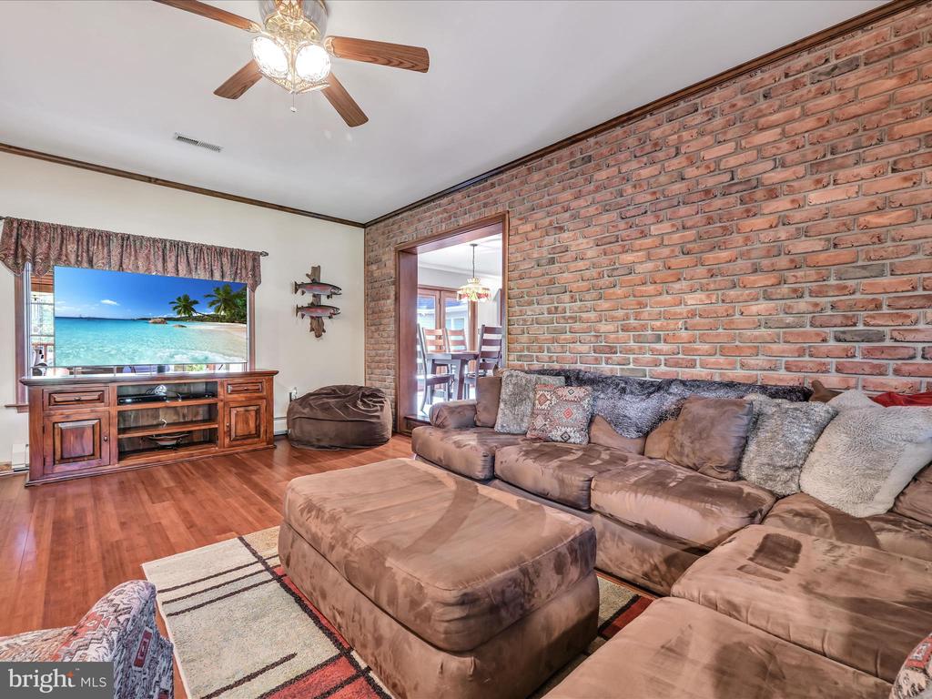 104 COUNTRY VIEW LANE