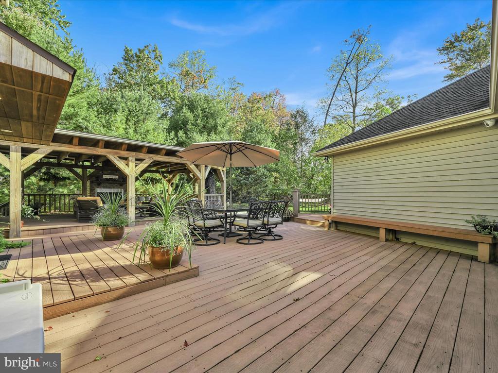 104 COUNTRY VIEW LANE