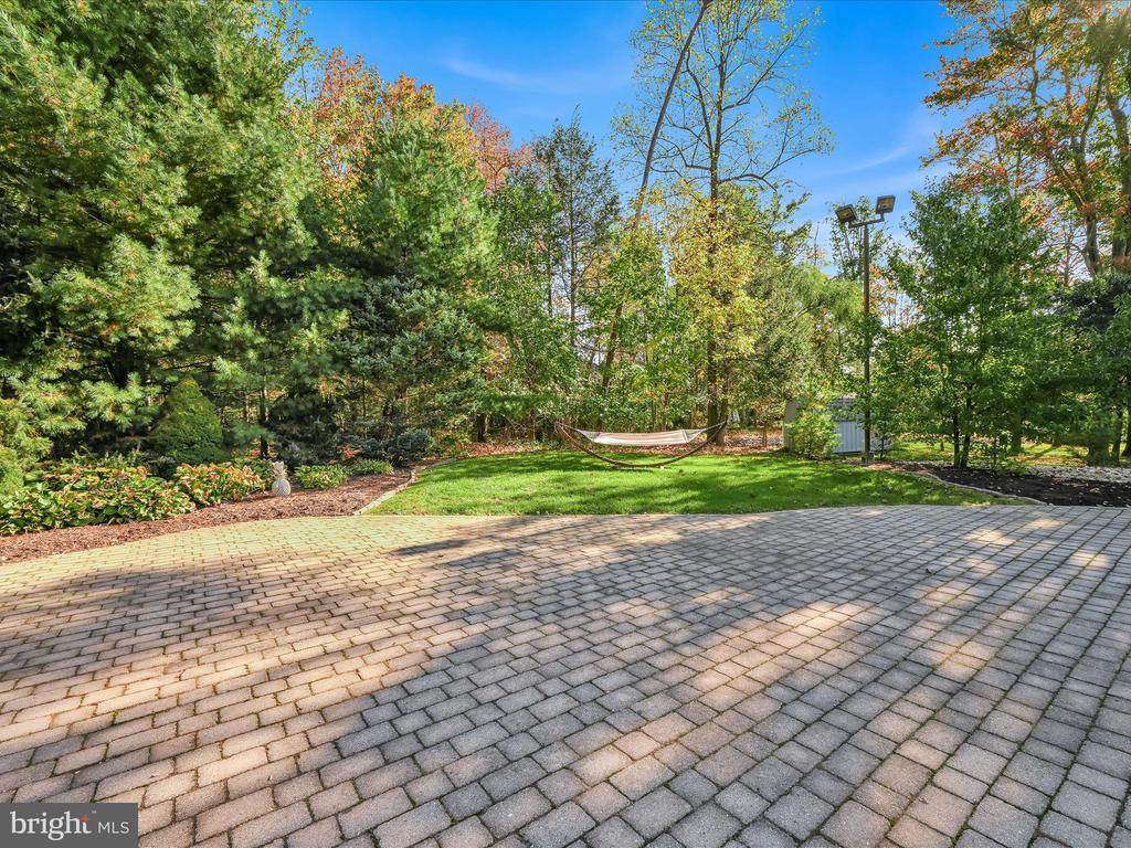 104 COUNTRY VIEW LANE