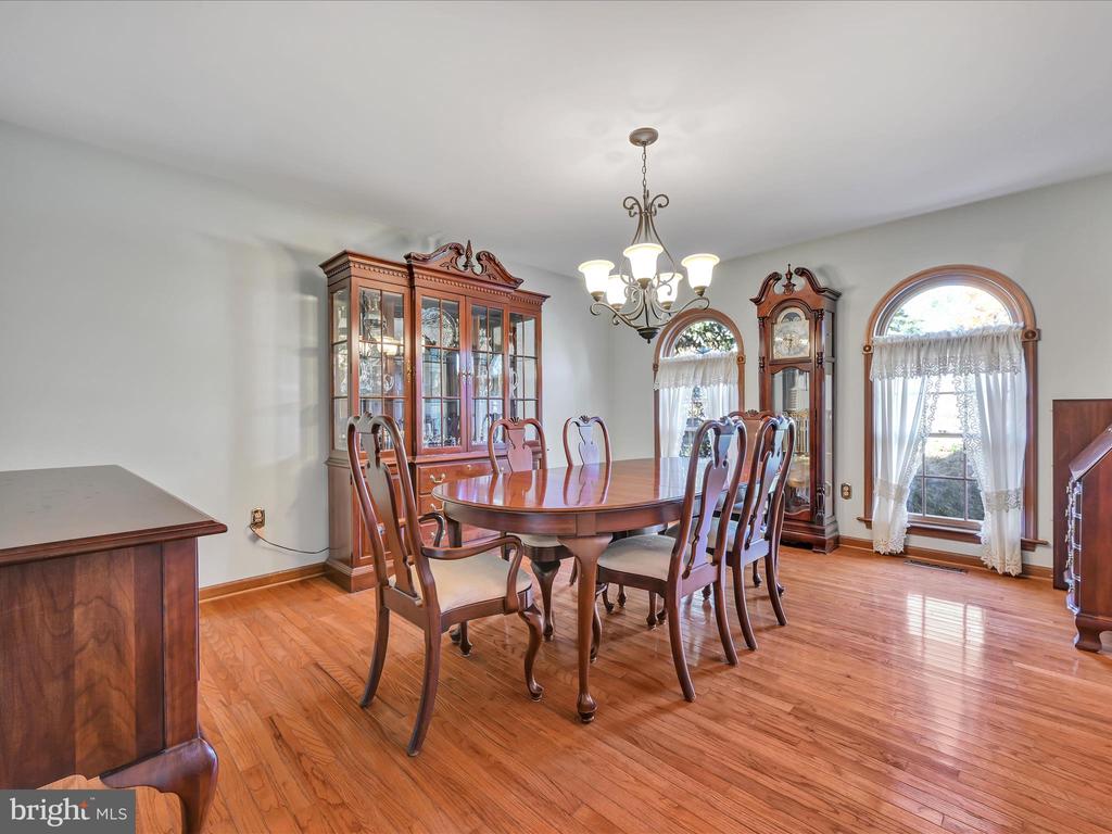 104 COUNTRY VIEW LANE