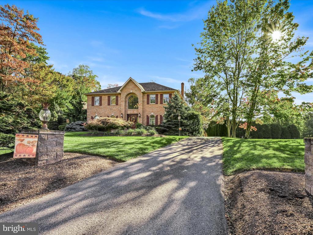 104 COUNTRY VIEW LANE