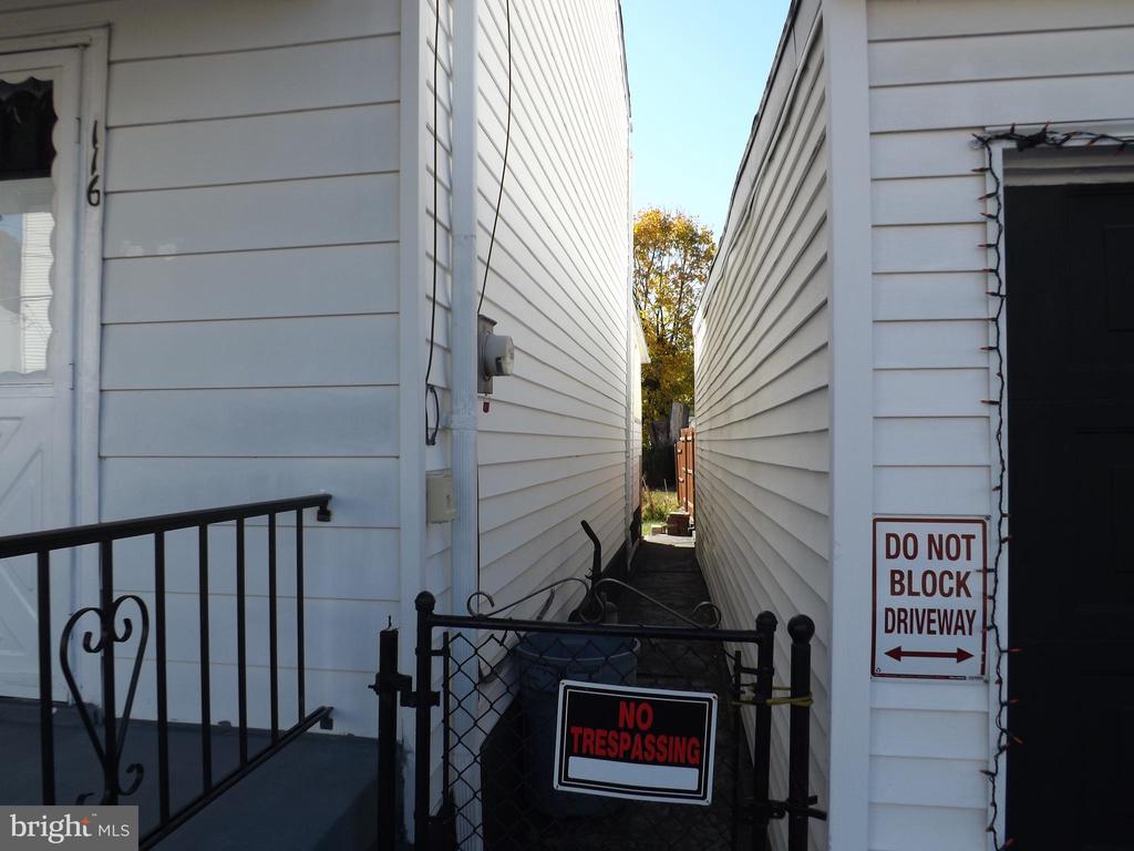 116 S MORRIS STREET