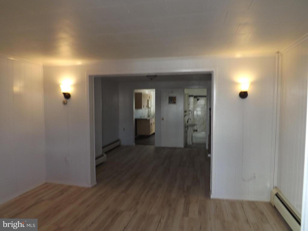 116 S MORRIS STREET