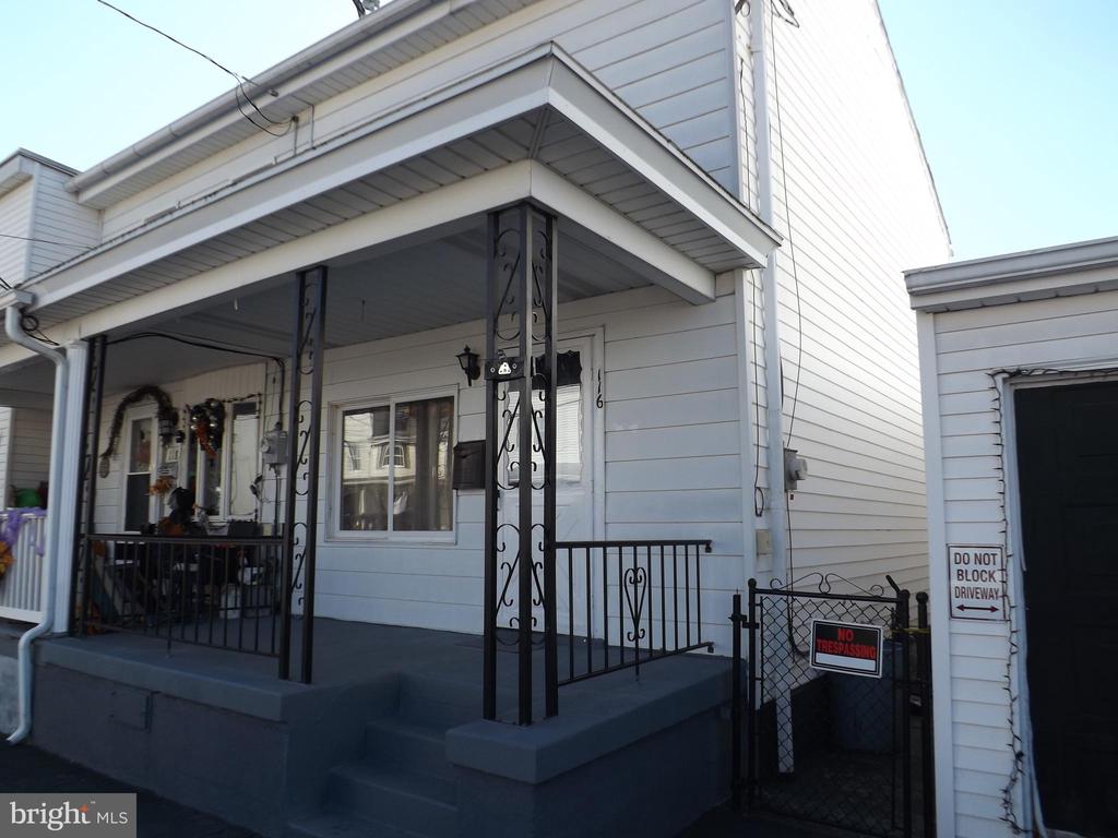 116 S MORRIS STREET