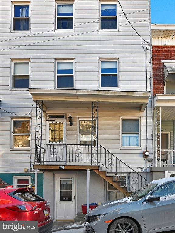 207 SCHUYLKILL AVENUE