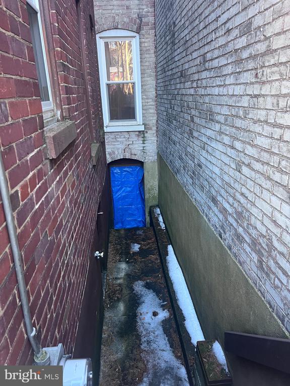 720 W NORWEGIAN STREET