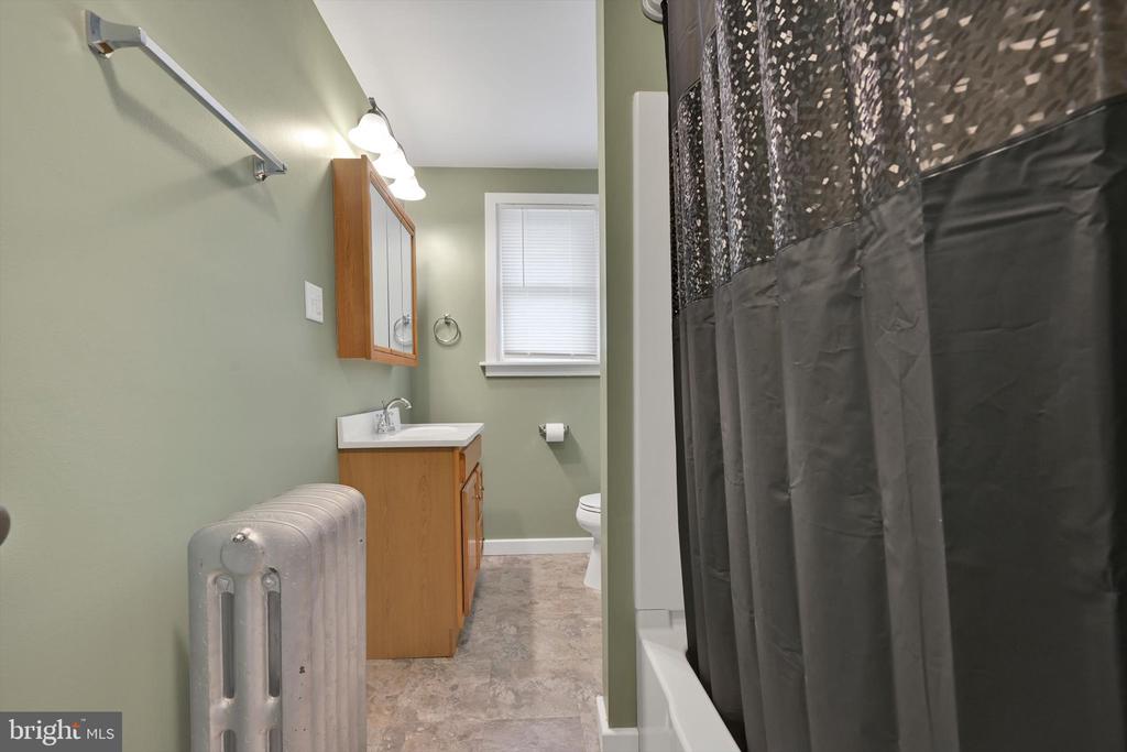 34 N CRESCENT STREET