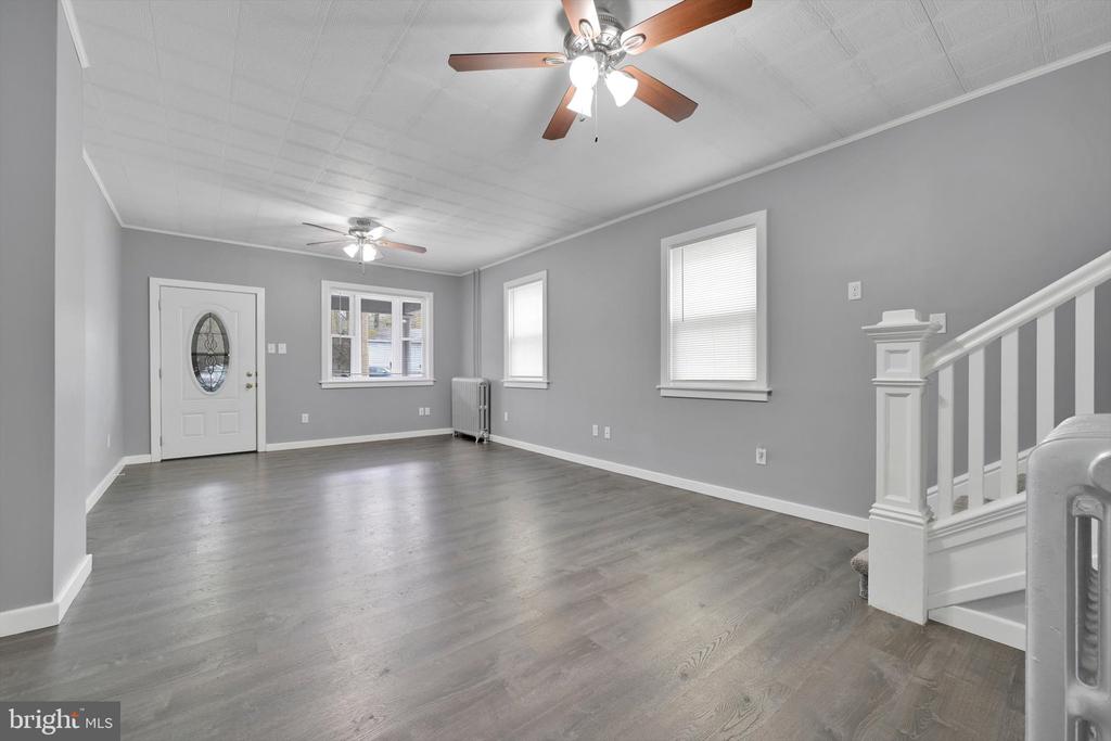 34 N CRESCENT STREET