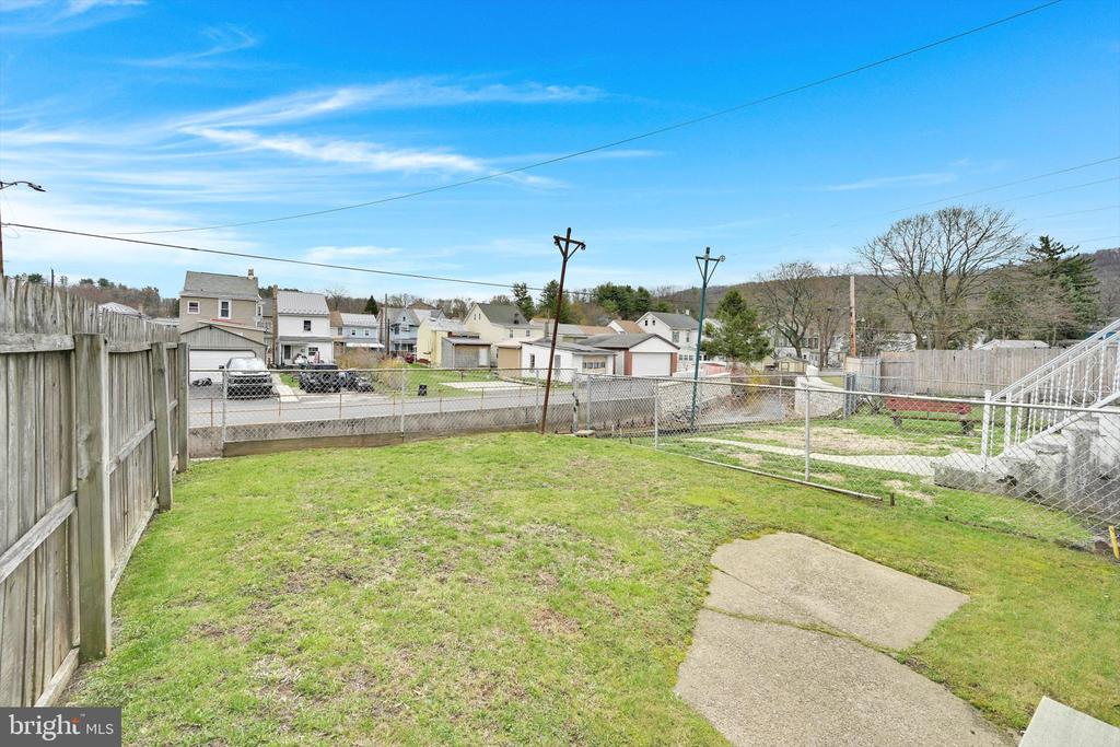34 N CRESCENT STREET
