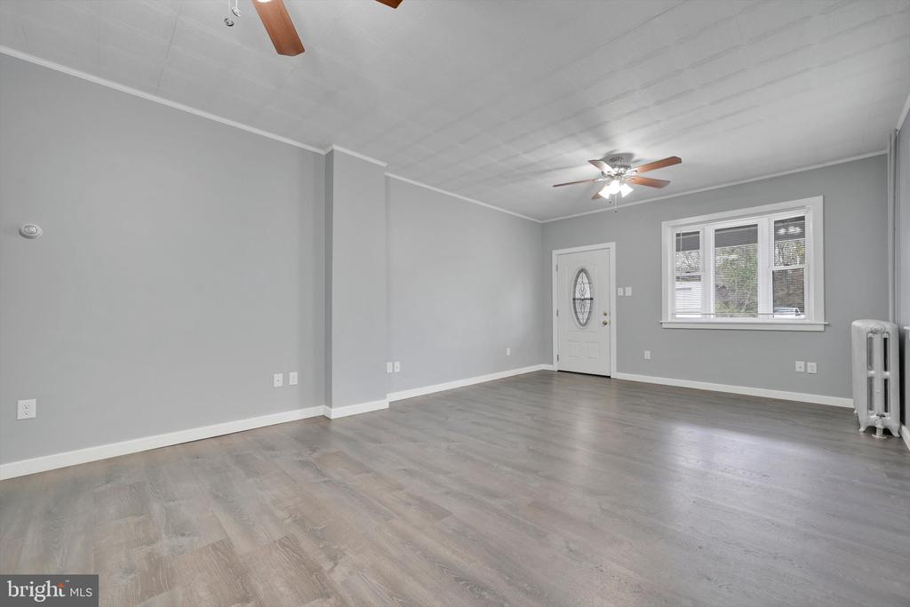 34 N CRESCENT STREET