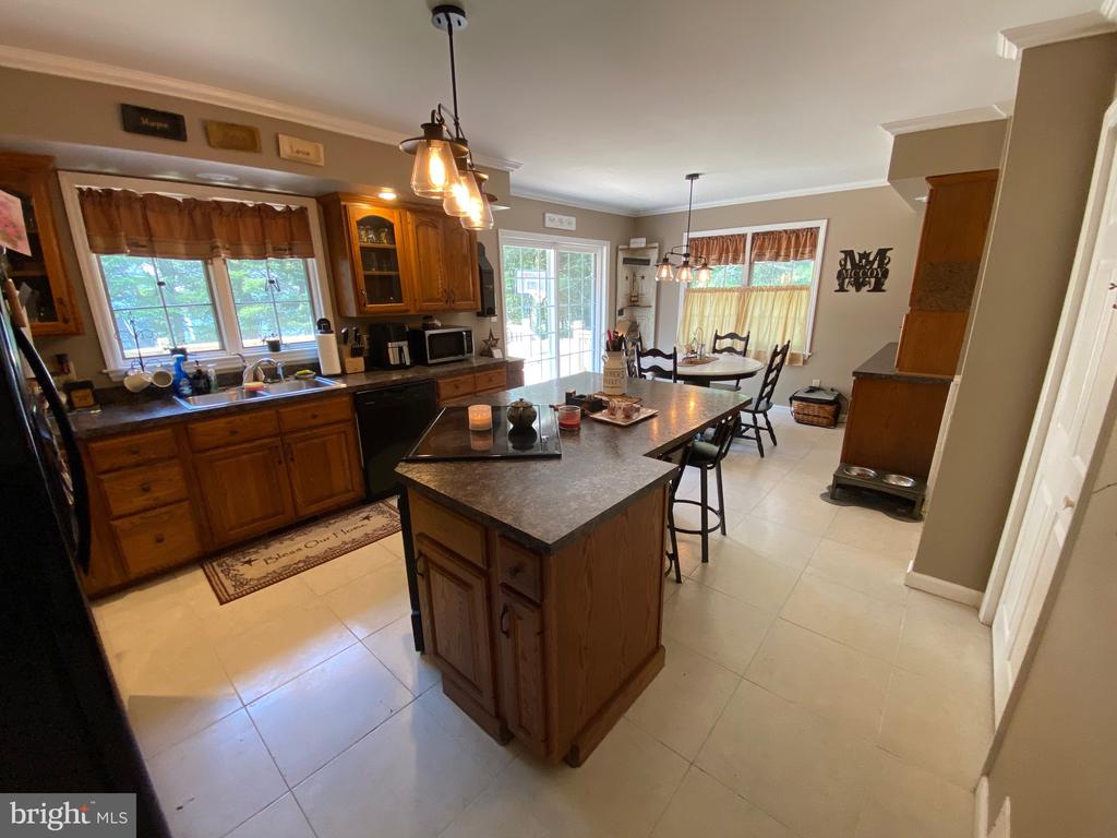 4 TALL OAKS DRIVE