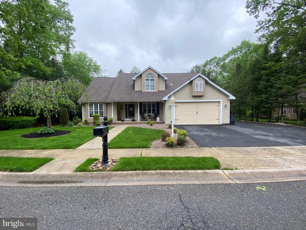 4 TALL OAKS DRIVE