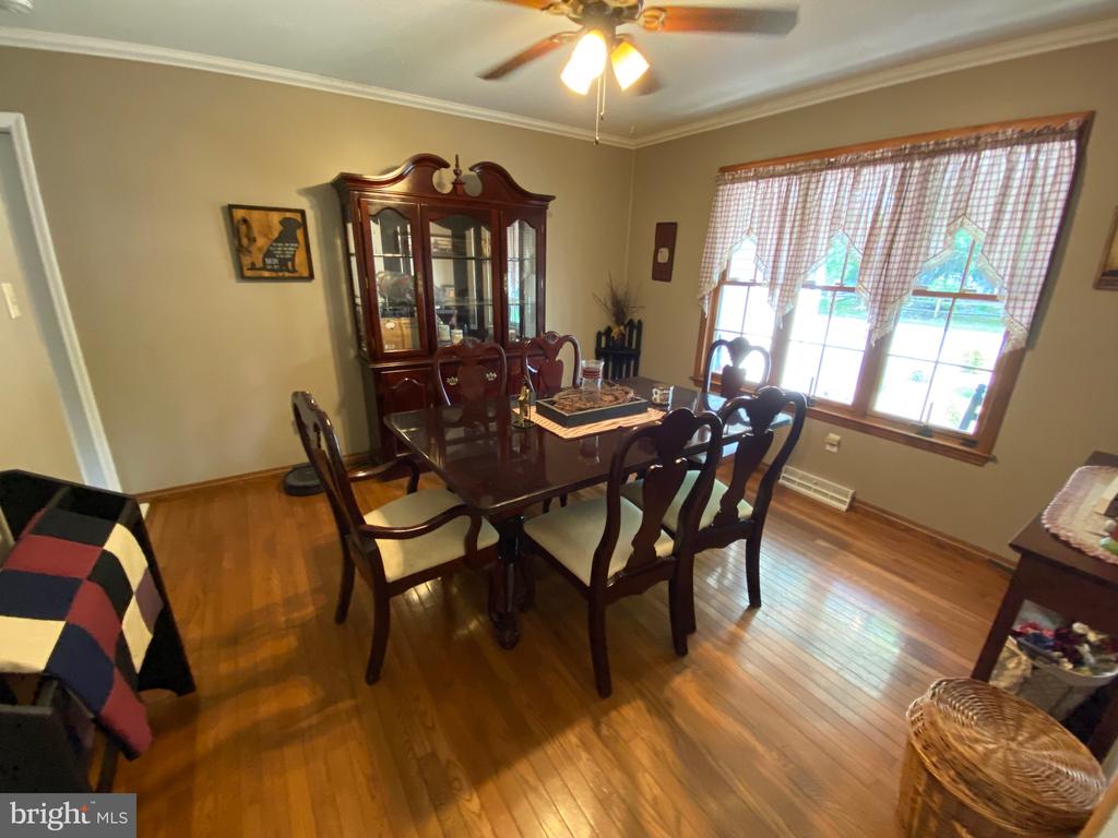 4 TALL OAKS DRIVE