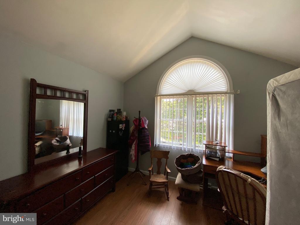 4 TALL OAKS DRIVE