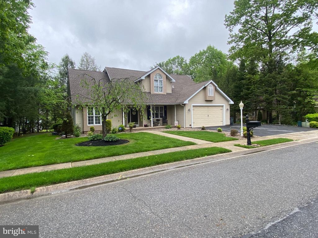 4 TALL OAKS DRIVE