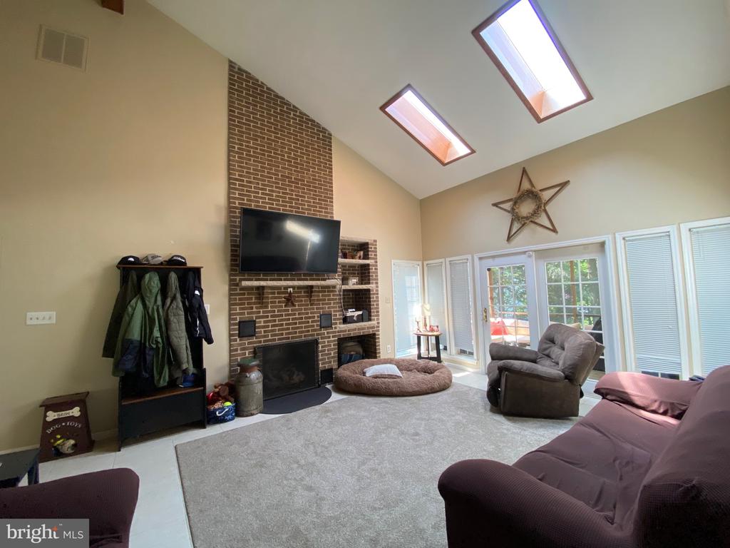 4 TALL OAKS DRIVE