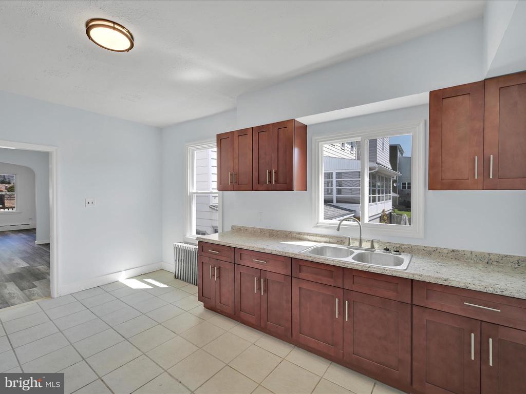 805 POTTSVILLE STREET